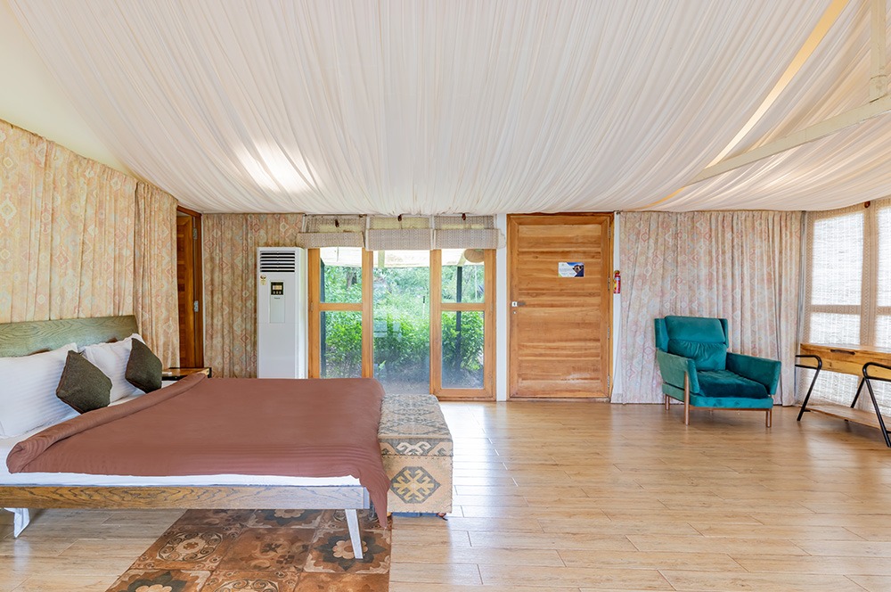 luxury premium rooms tents cottage