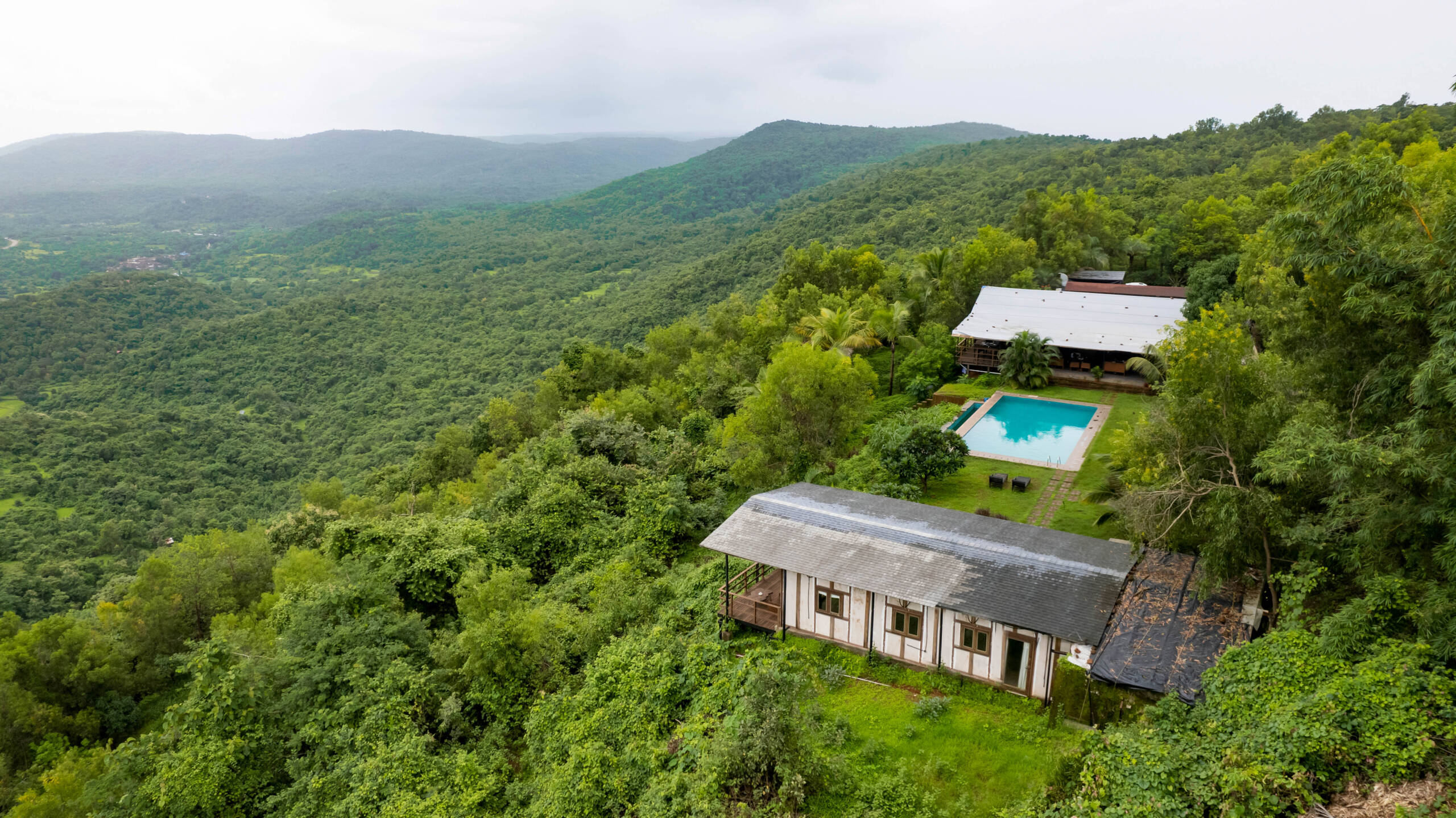 Level 2 Villa with Infinity pool preview